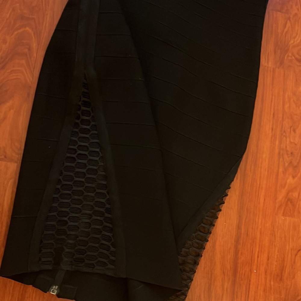 Dress - Picture 6 of 9